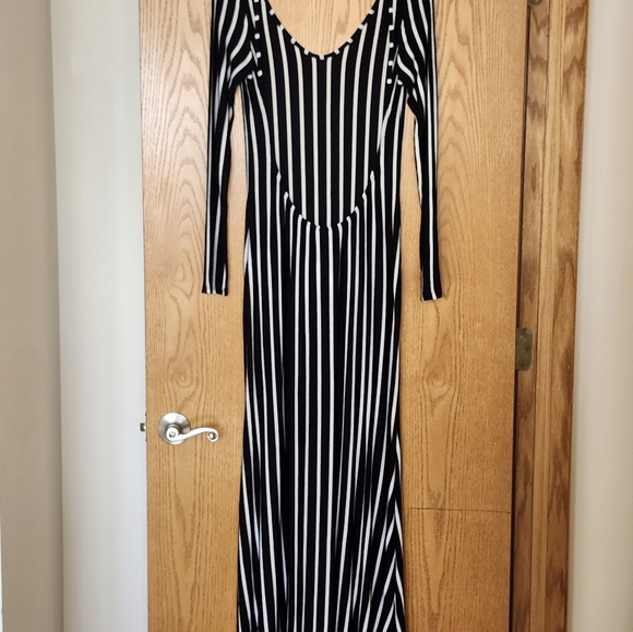 NEW Windsor Long Dress with Low Drop Back in Black & White Stripes Size L - Picture 5 of 10